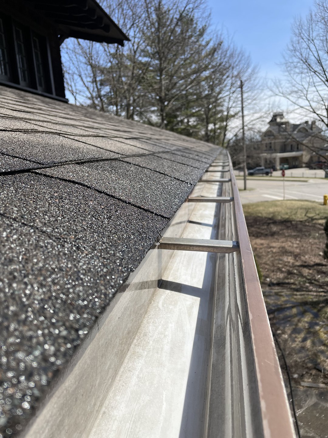 Gutter Cleaning Performed in Paris Ontario 